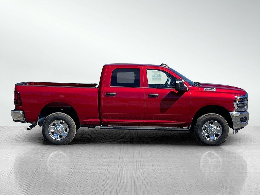 2025 Ram 2500 Tradesman photo 2