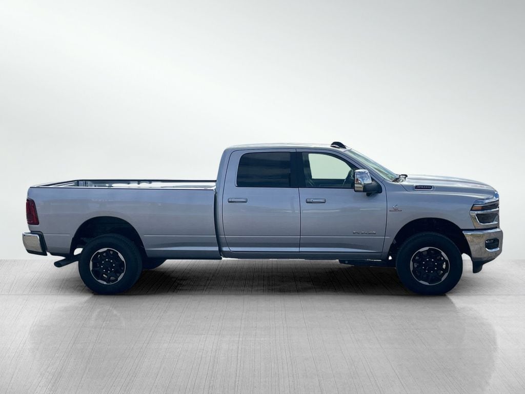 New 2026 Ram 3500 LARAMIE CREW CAB 4X4 8' BOX Pickup