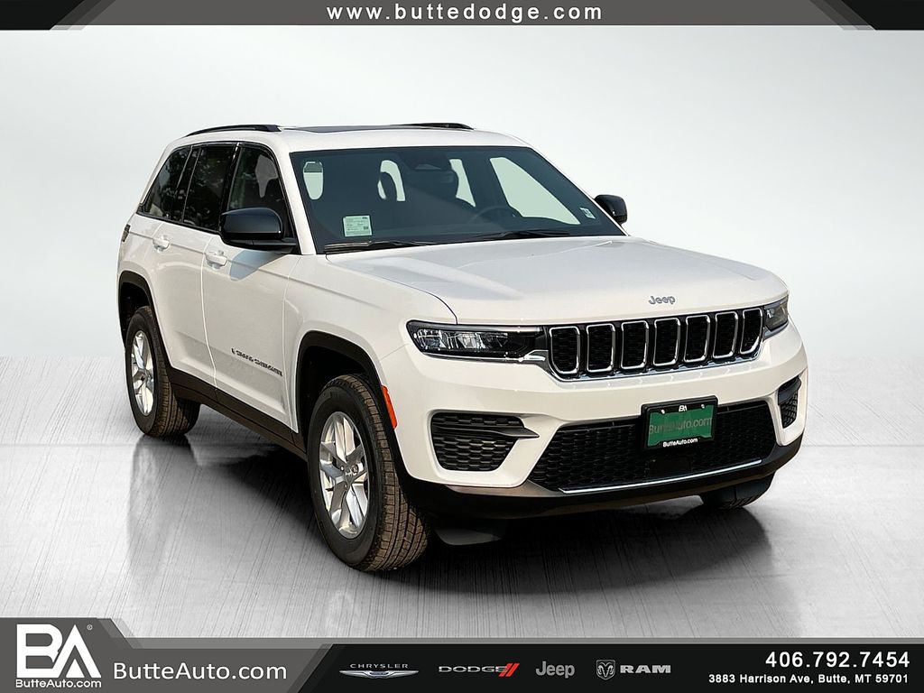 2025 Jeep Grand Cherokee Laredo's photo
