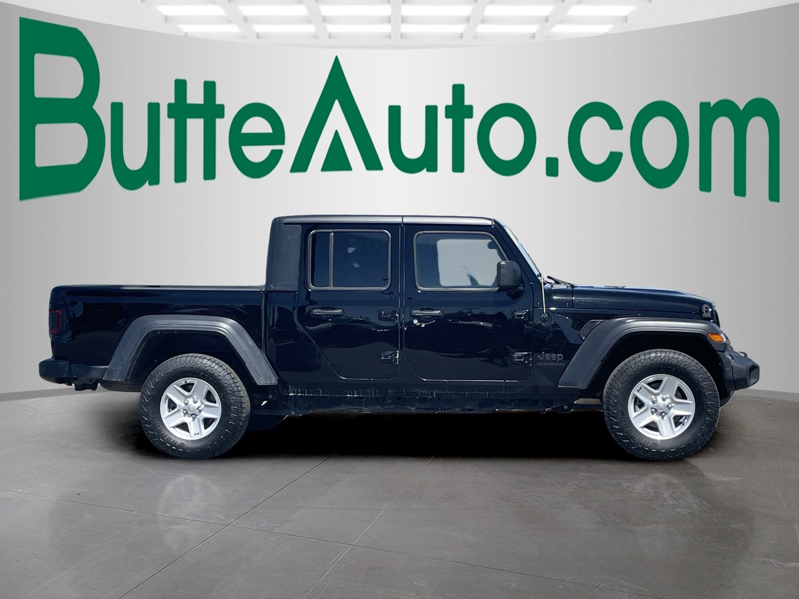 Used 2020 Jeep Gladiator Sport S with VIN 1C6JJTAG0LL180654 for sale in Butte, MT