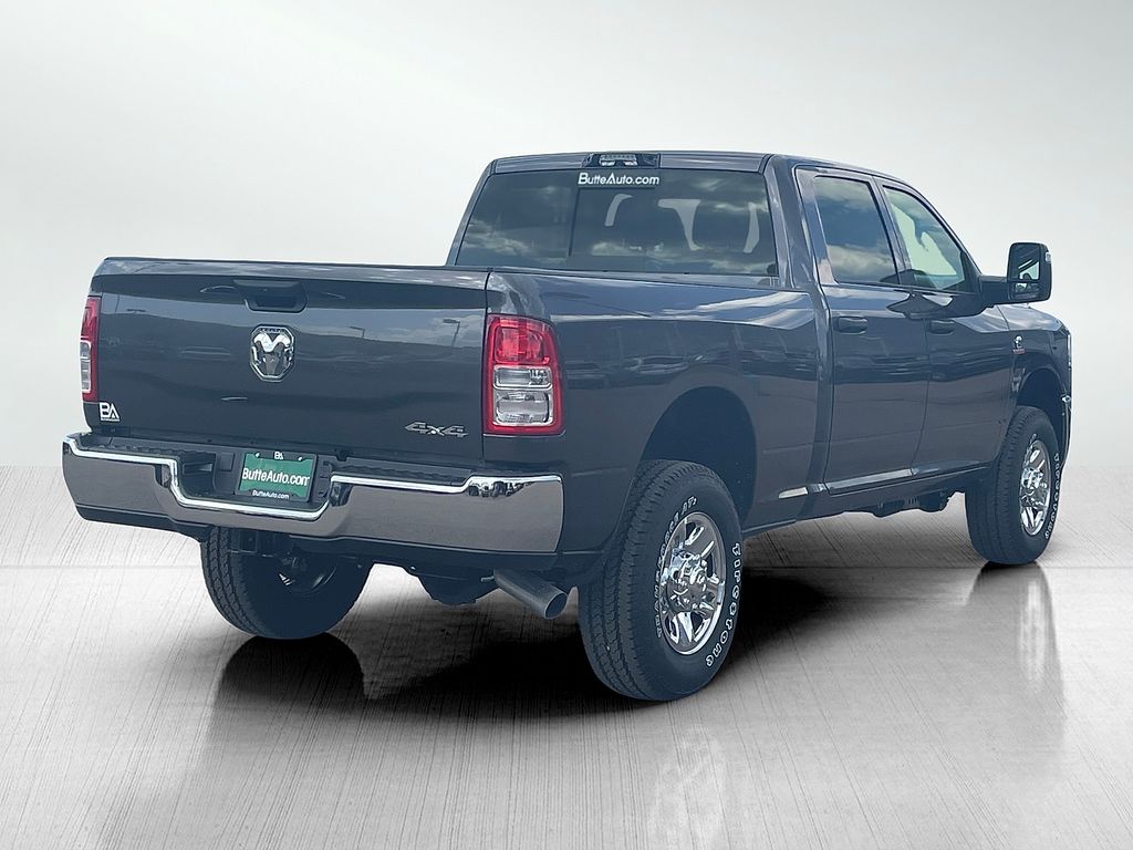2024 Ram 2500 Tradesman photo 3