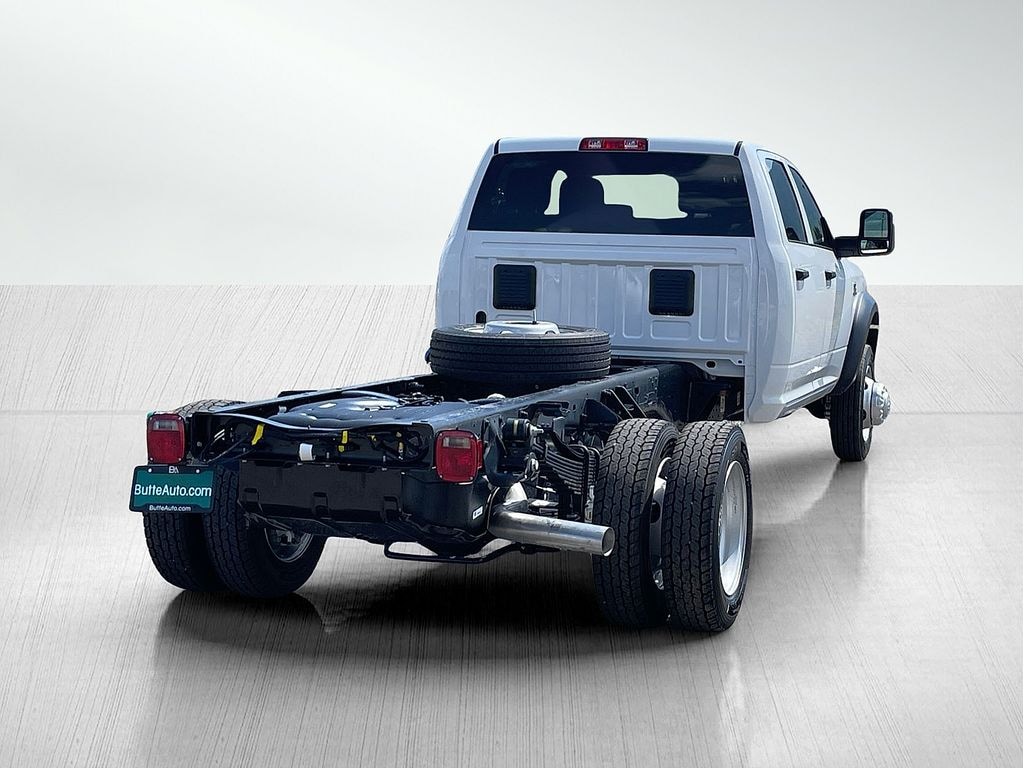 New 2025 Ram 5500 Chassis Cab 5500 TRADESMAN CHASSIS CREW CAB 4X4 84' CA Pickup