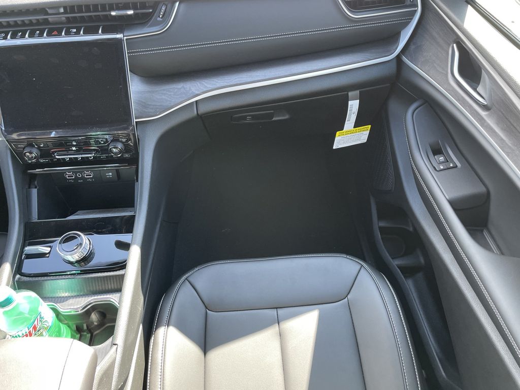 2025 Jeep Grand Cherokee L Limited - Photo 12