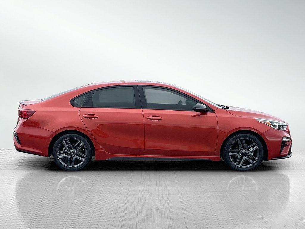 2021 Kia Forte GT-Line photo 2