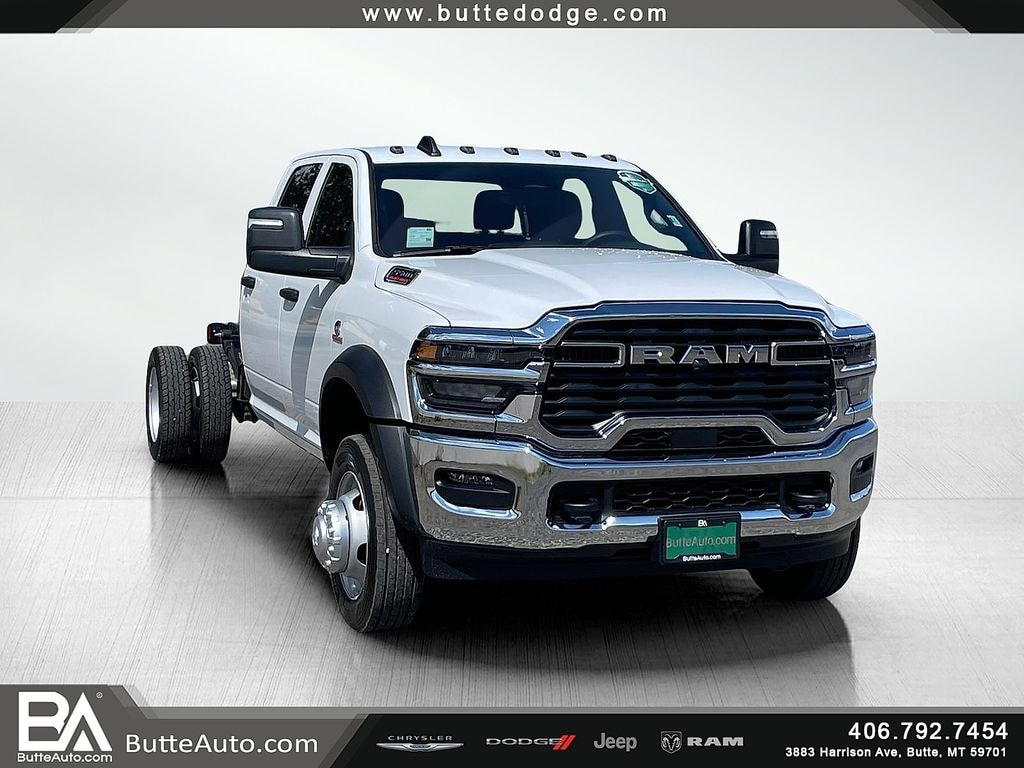 New 2025 Ram 5500 Chassis Cab 5500 TRADESMAN CHASSIS CREW CAB 4X4 84' CA Pickup