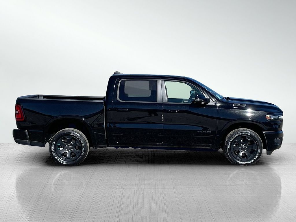 New 2025 Ram 1500 BIG HORN CREW CAB 4X4 5'7 BOX Pickup