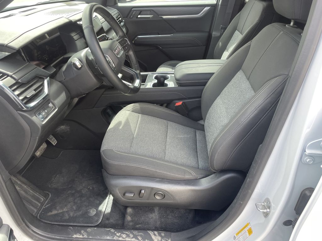 2025 GMC Acadia Elevation - Photo 15