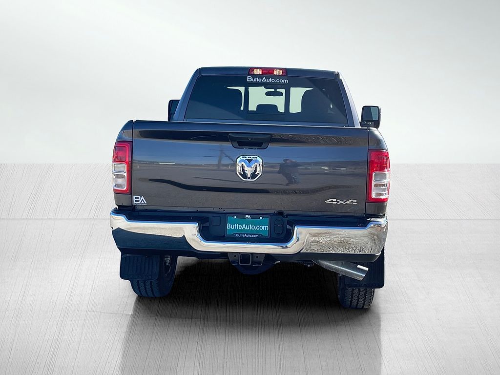 2024 Ram 2500 Tradesman photo 4