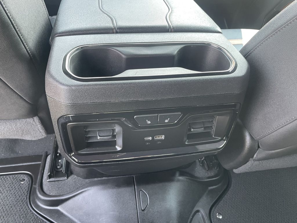2024 GMC Sierra 1500 AT4 - Photo 14