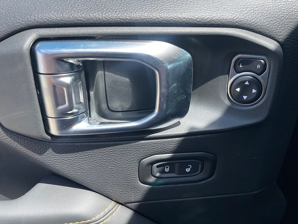2025 Jeep Gladiator High Tide - Photo 16