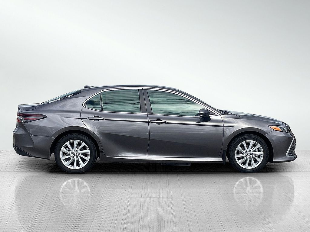2024 Toyota Camry LE photo 2