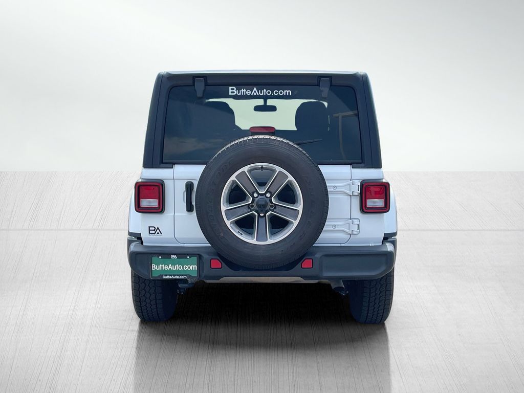 2021 Jeep Wrangler Unlimited Sahara photo 4