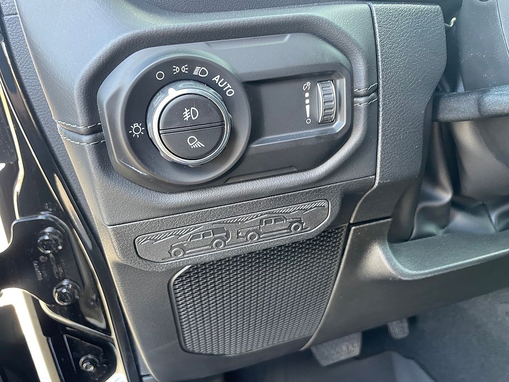 2025 Jeep Gladiator High Tide - Photo 18