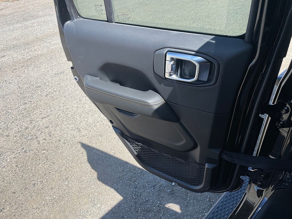 2025 Jeep Gladiator High Tide - Photo 14
