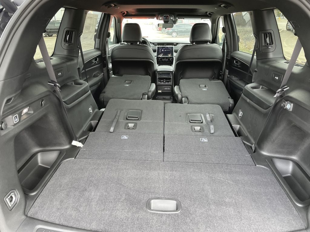 2025 Jeep Grand Cherokee L Altitude - Photo 9