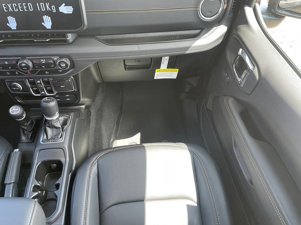2025 Jeep Gladiator High Tide - Photo 11