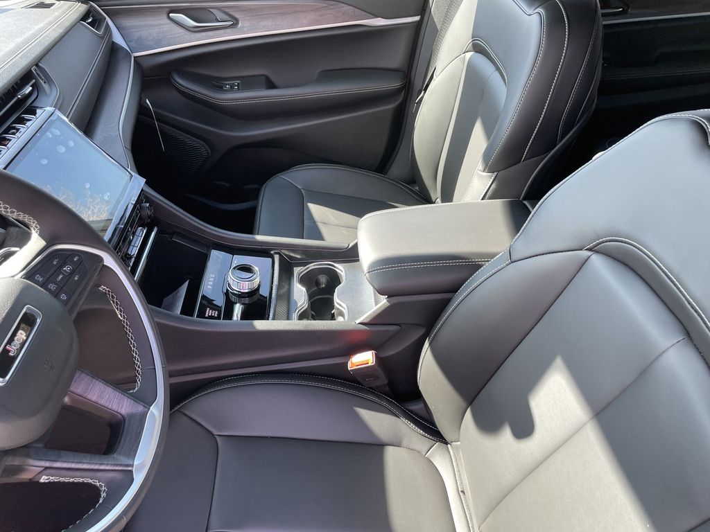 2025 Jeep Grand Cherokee L Limited - Photo 16