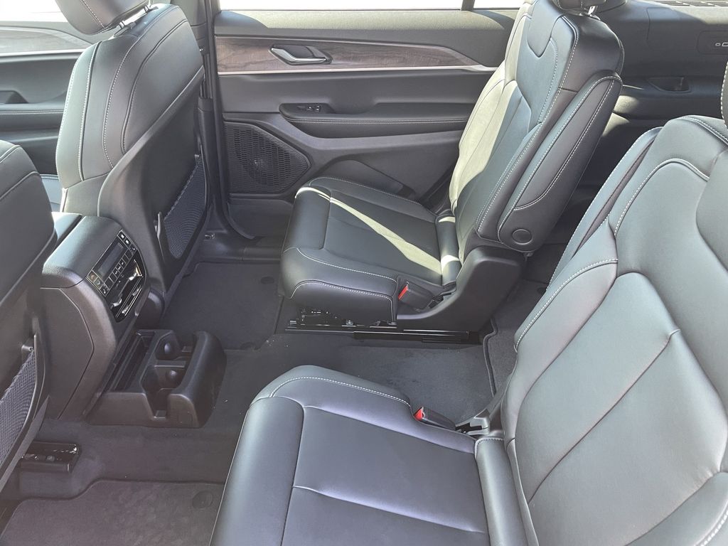 2025 Jeep Grand Cherokee L Limited - Photo 11