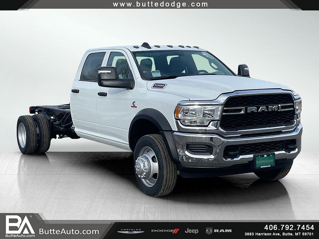 New 2024 Ram 5500 Chassis Cab 5500 TRADESMAN CHASSIS CREW CAB 4X4 84' CA Pickup
