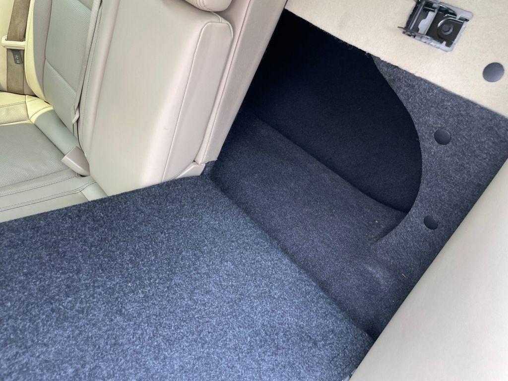 2019 Ford Taurus Limited - Photo 9