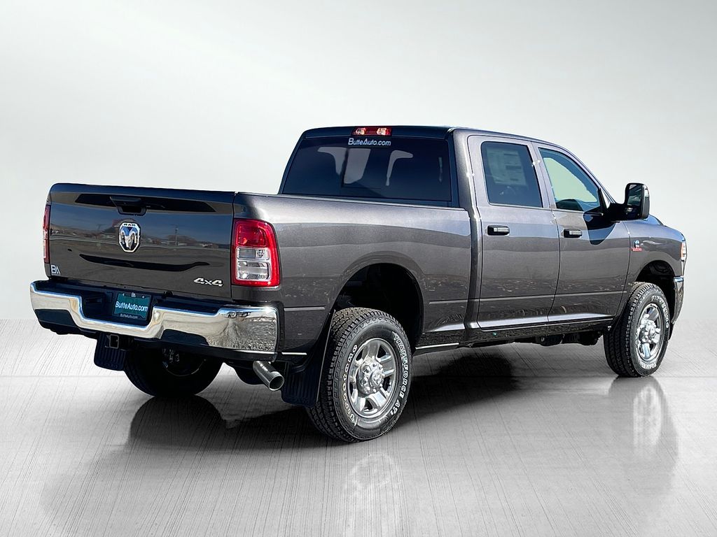 2024 Ram 2500 Tradesman photo 3
