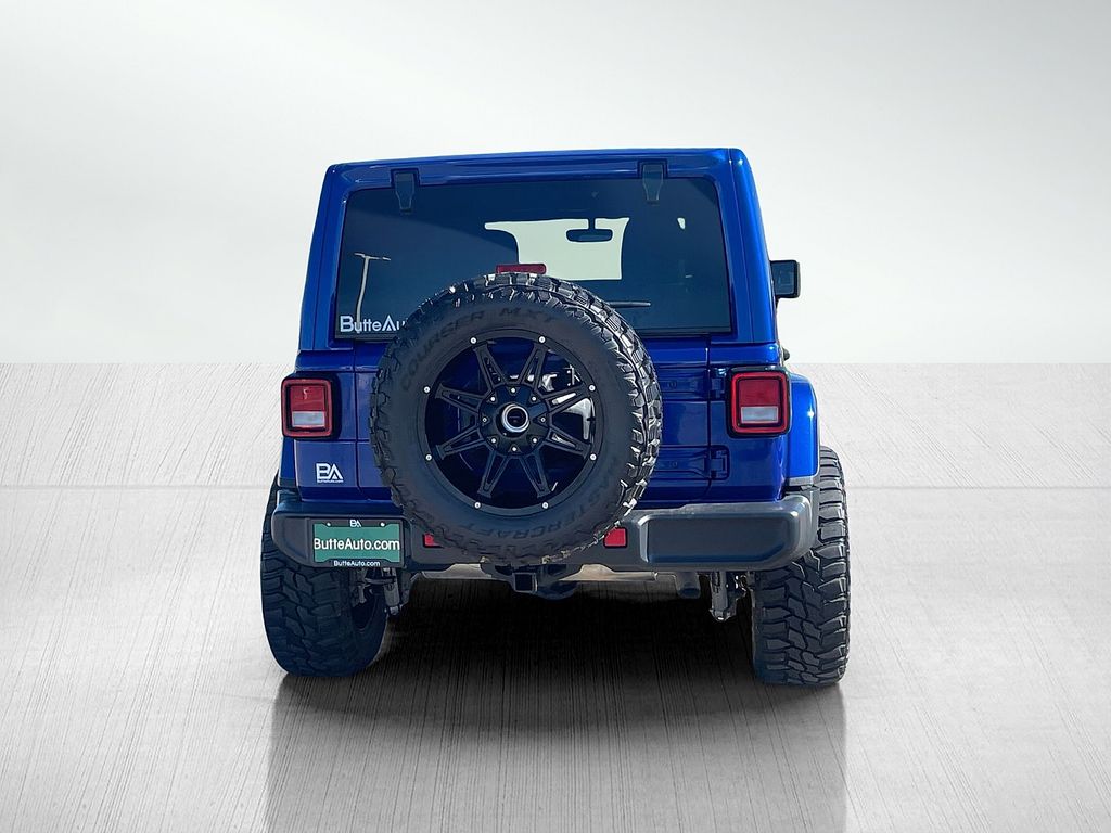 2019 Jeep Wrangler Unlimited Sahara photo 3