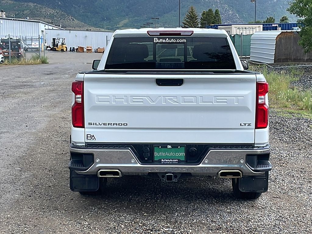 2022 Chevrolet Silverado 1500 LTZ photo 4