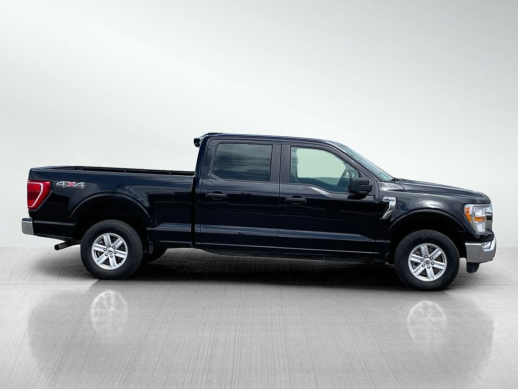 2022 Ford F-150 XLT photo 2