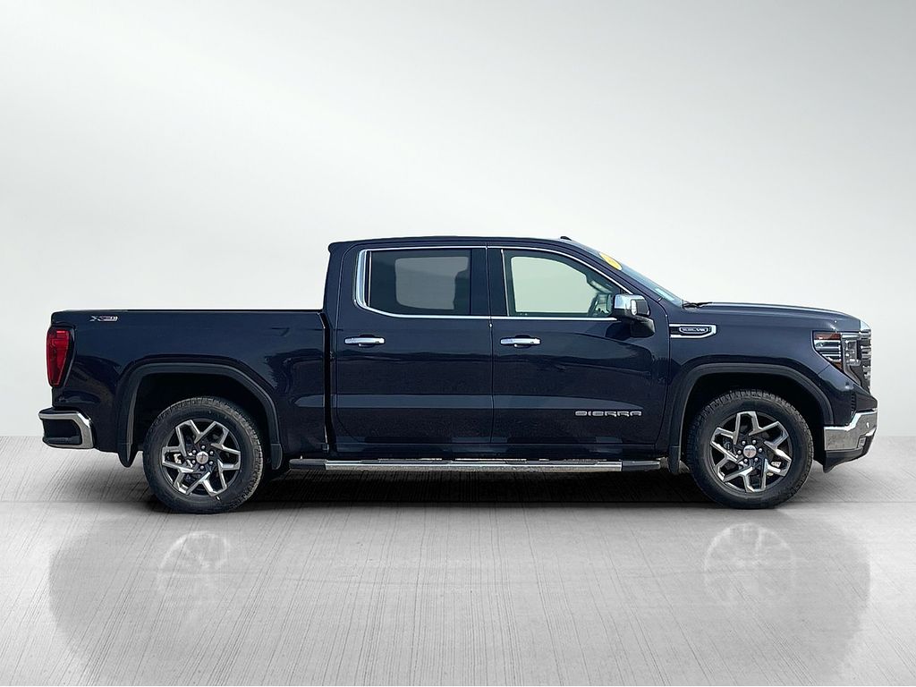 2022 Gmc Sierra 1500 SLT photo 2