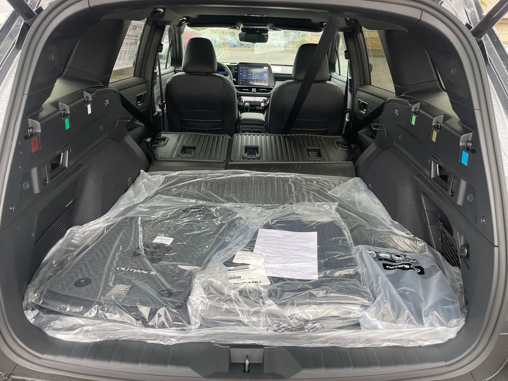 2026 Subaru Outback Touring XT - Photo 9