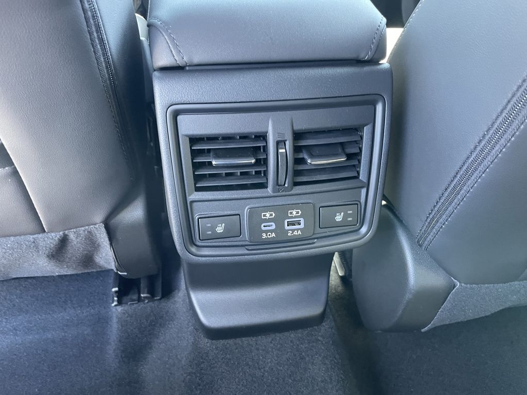 2026 Subaru Outback Limited - Photo 13
