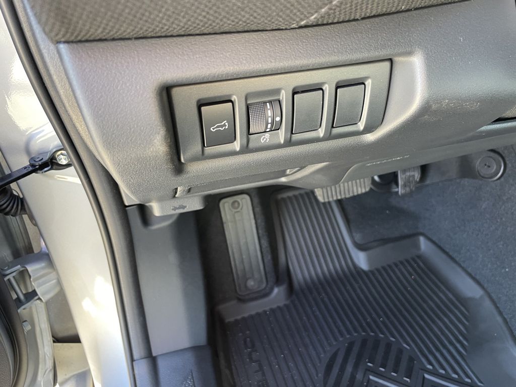 2026 Subaru Outback Limited - Photo 18