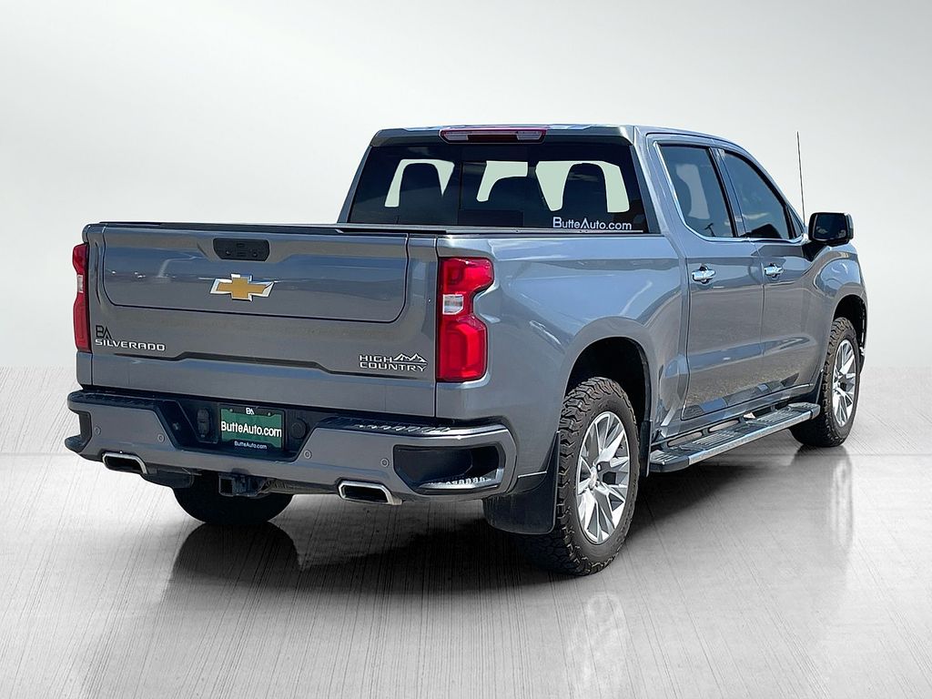 2021 Chevrolet Silverado 1500 High Country photo 3