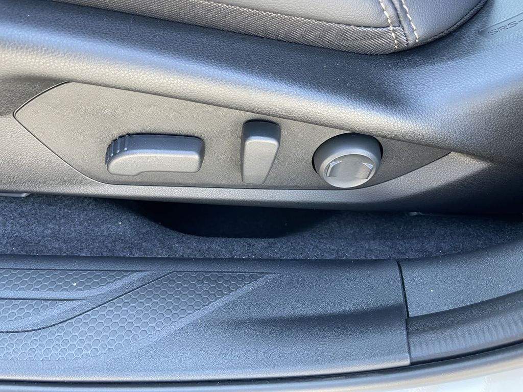 2026 Subaru Outback Limited - Photo 17