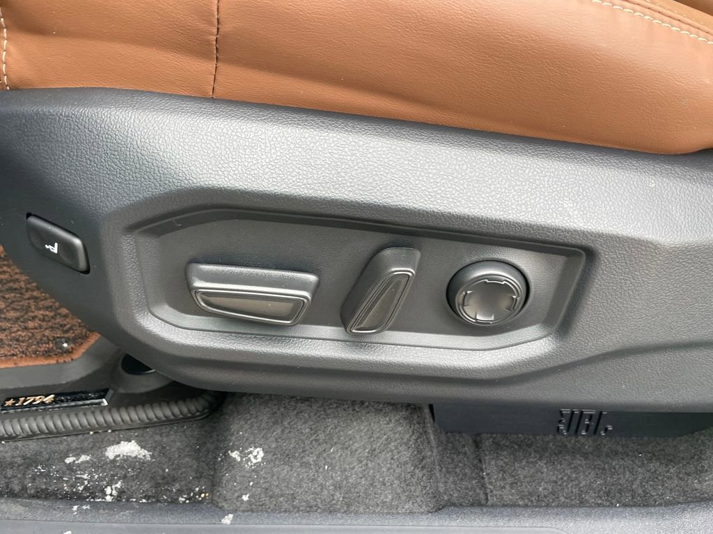 2026 Toyota Tundra 1794 Edition - Photo 17
