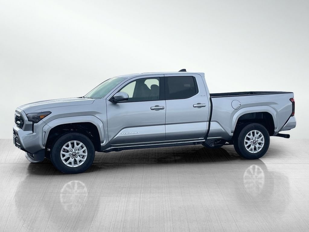 2026 Toyota Tacoma SR5 - Photo 6