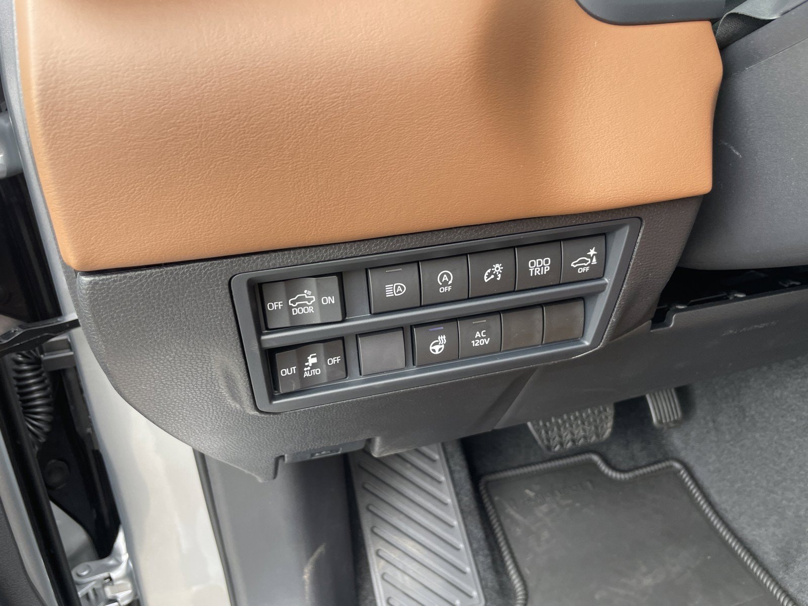 2026 Toyota Tundra 1794 Edition - Photo 19