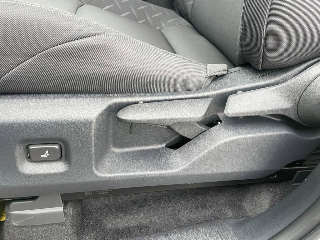 2026 Toyota Tacoma SR5 - Photo 17