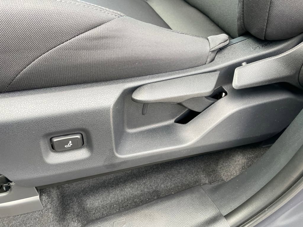 2026 Toyota Tacoma SR5 - Photo 18