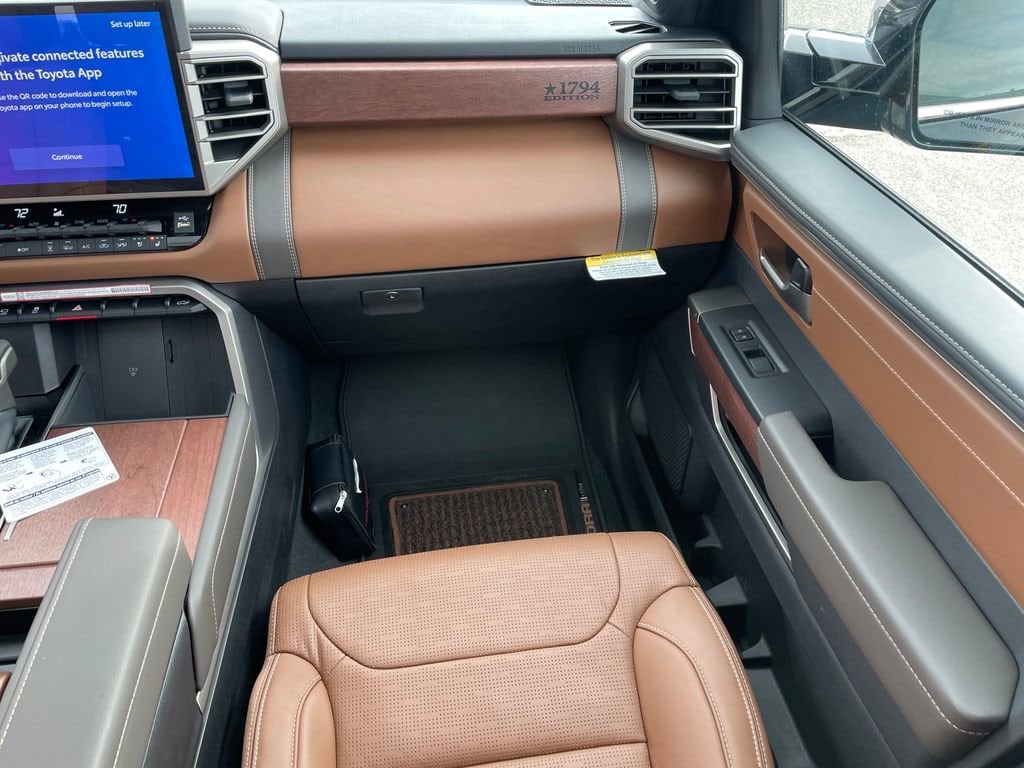 2026 Toyota Tundra 1794 Edition - Photo 11