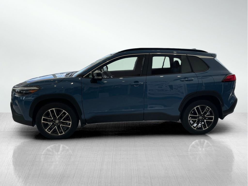 2026 Toyota Corolla Cross XLE - Photo 6