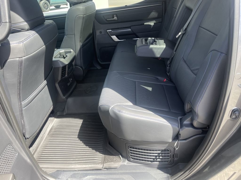 2026 Toyota Tundra Platinum - Photo 11