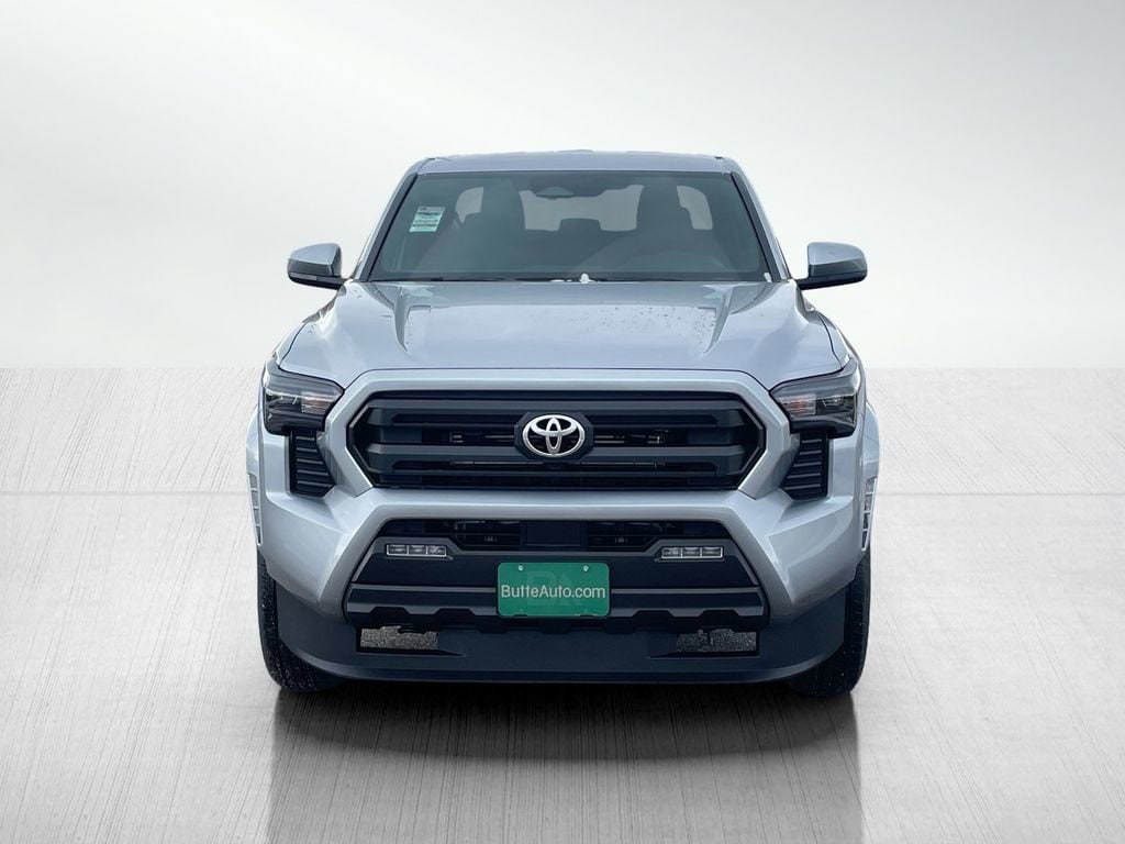 2026 Toyota Tacoma SR5 - Photo 8