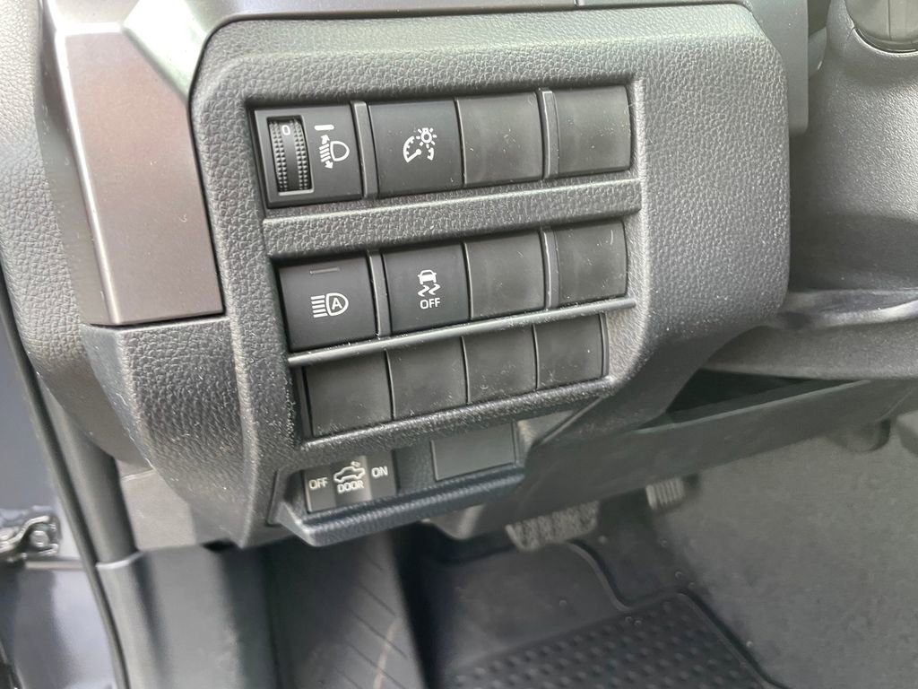 2026 Toyota Tacoma SR5 - Photo 19
