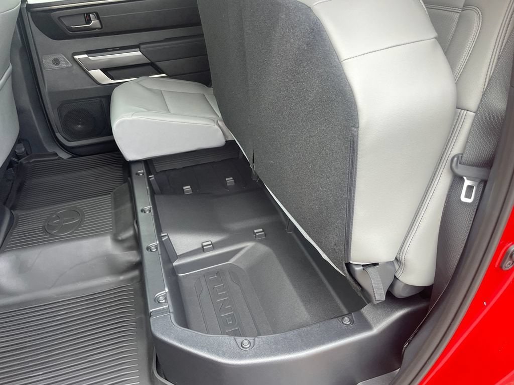 2026 Toyota Tundra SR5 - Photo 9