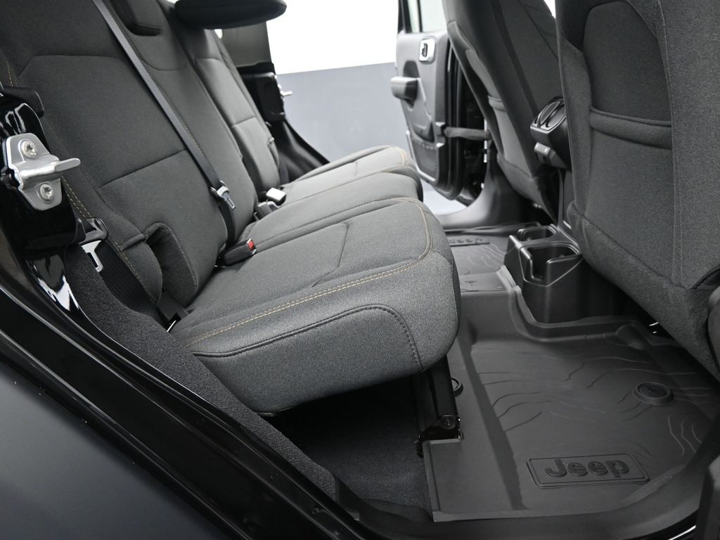 2025 Jeep Wrangler 4-Door Sport S - Photo 15