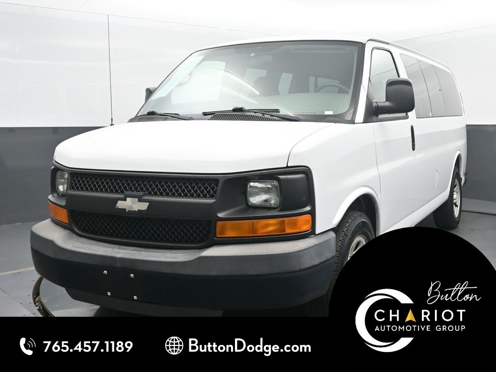 2009 Chevrolet Express LS's photo