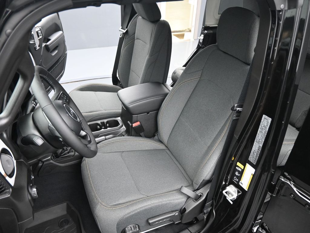 2025 Jeep Wrangler 4-Door Sport S - Photo 11