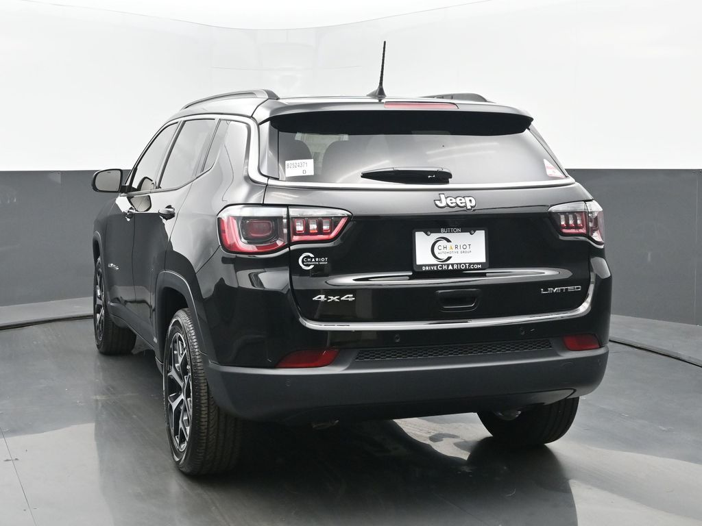 2025 Jeep Compass Limited photo 4