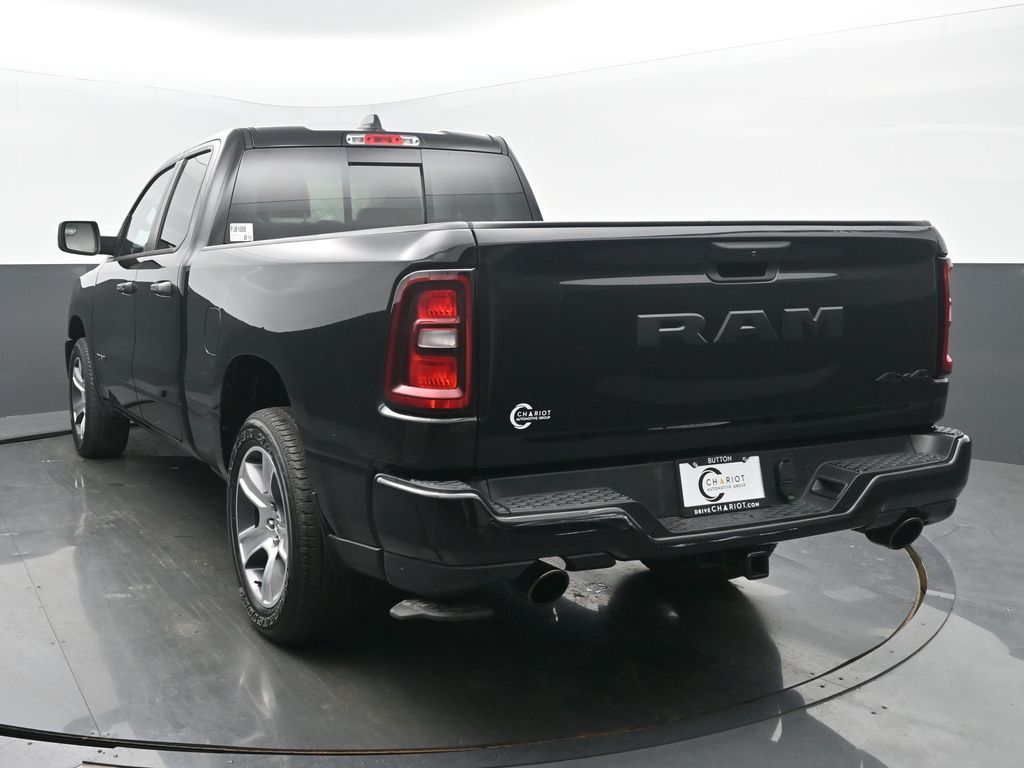 2025 Ram 1500 Tradesman photo 4